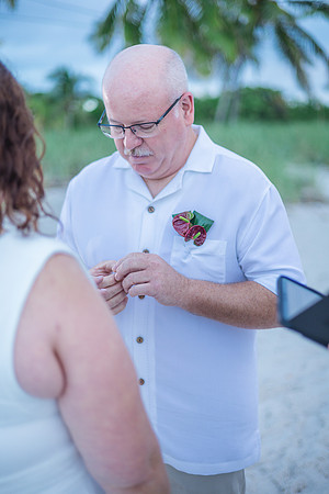 2023-09-26 Smathers Beach  Wedding Ceremony at Smathers Beach, Key West_-42