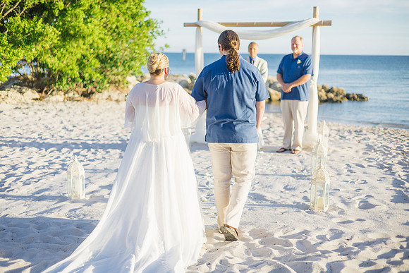 2023-10-23 Tracy and Scott Wedding at Smathers Beach, Key West -9125