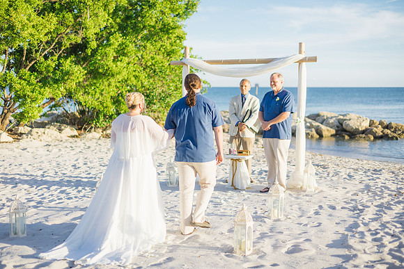 2023-10-23 Tracy and Scott Wedding at Smathers Beach, Key West -9129