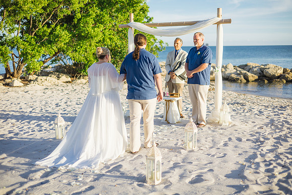 2023-10-23 Tracy and Scott Wedding at Smathers Beach, Key West -9131
