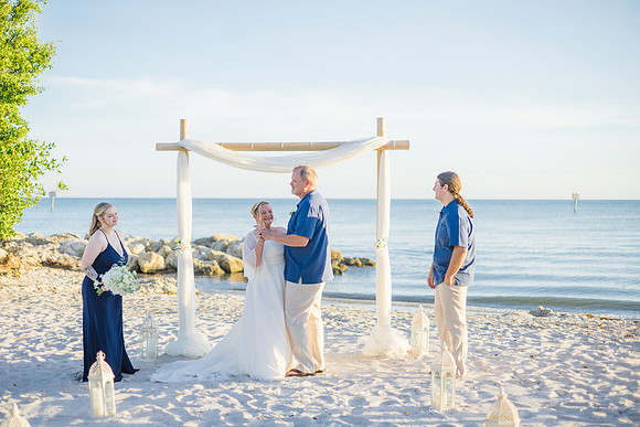 2023-10-23 Tracy and Scott Wedding at Smathers Beach, Key West -9286