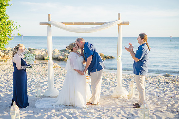 2023-10-23 Tracy and Scott Wedding at Smathers Beach, Key West -9280