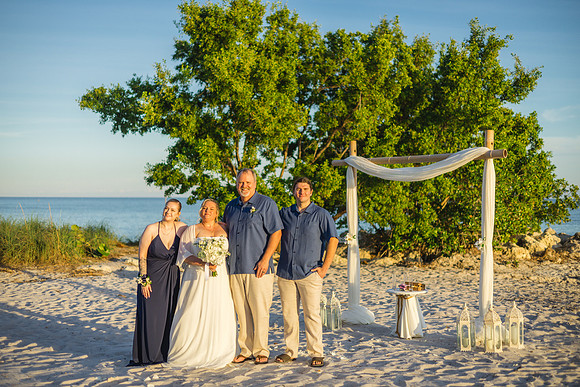 2023-10-23 Tracy and Scott Wedding at Smathers Beach, Key West -9344