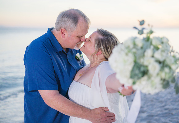 2023-10-23 Tracy and Scott Wedding at Smathers Beach, Key West -9372