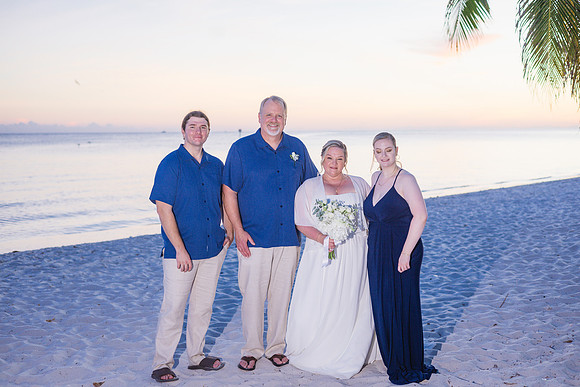 2023-10-23 Tracy and Scott Wedding at Smathers Beach, Key West -9405