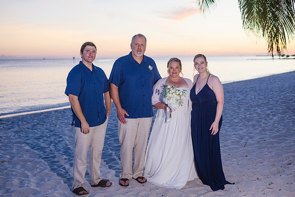 2023-10-23 Tracy and Scott Wedding at Smathers Beach, Key West -9402