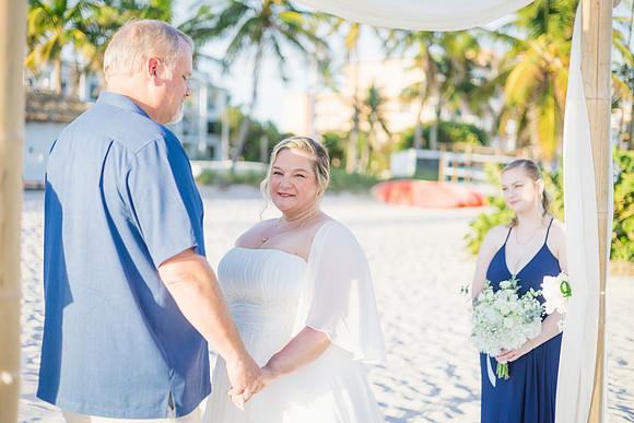 2023-10-23 Tracy and Scott Wedding at Smathers Beach, Key West -9158