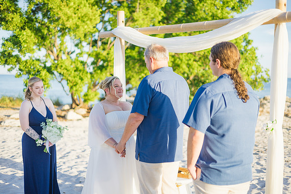 2023-10-23 Tracy and Scott Wedding at Smathers Beach, Key West -9198