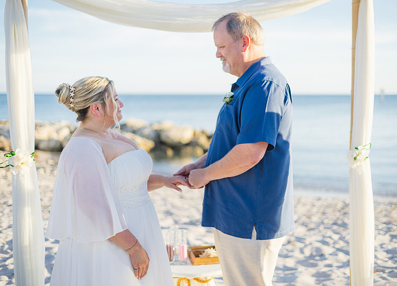2023-10-23 Tracy and Scott Wedding at Smathers Beach, Key West -9240