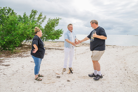 2023-10-19 Malinda and Mike Sambrero Beach Key West part1-6720