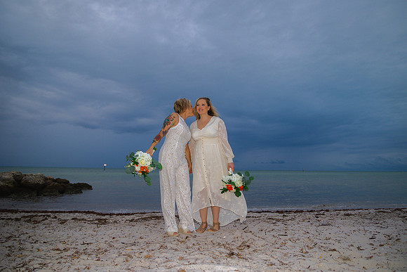 2023-10-19 Kathryn and Jennifer Smathers Beach Key West-6965