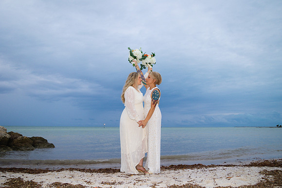 2023-10-19 Kathryn and Jennifer Smathers Beach Key West-6935