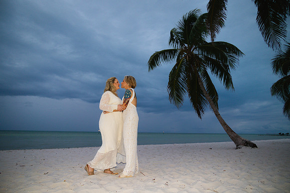2023-10-19 Kathryn and Jennifer Smathers Beach Key West-7004