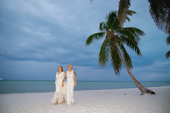 2023-10-19 Kathryn and Jennifer Smathers Beach Key West-6993