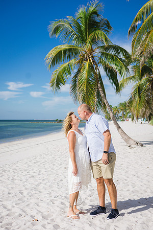 2023-10-23 Laura and Dave Smathers Beach Key West-9500