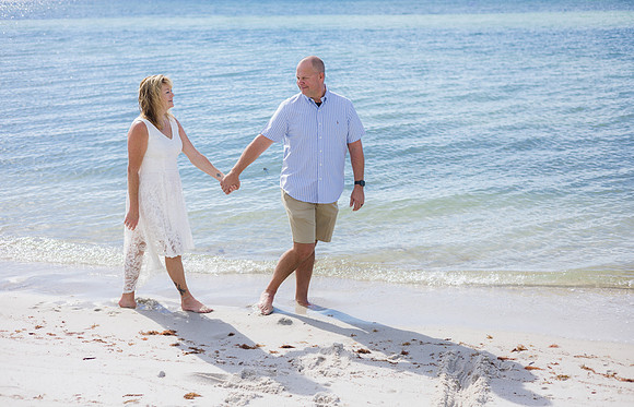 2023-10-23 Laura and Dave Smathers Beach Key West-9724