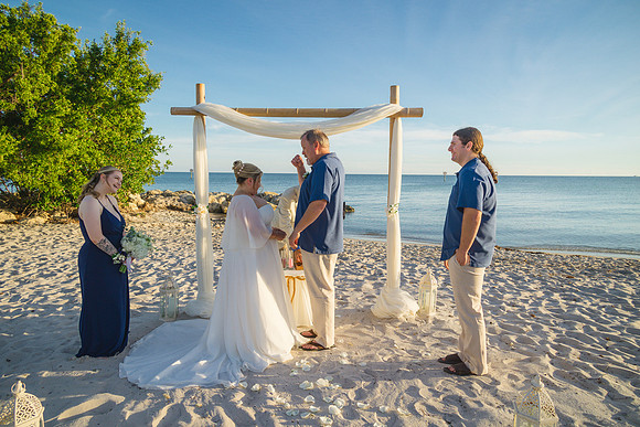2023-10-22 Tracy and Scott  Smathers Beach Key West part2-13