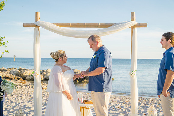 2023-10-22 Tracy and Scott  Smathers Beach Key West part2-16