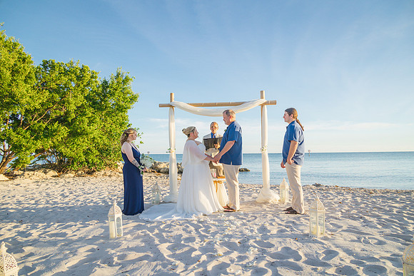 2023-10-22 Tracy and Scott  Smathers Beach Key West part2-18