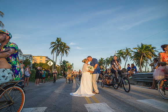 2023-10-22 Tracy and Scott  Smathers Beach Key West part2-42