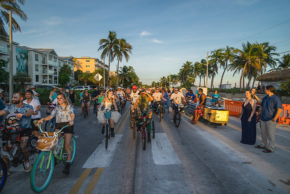 2023-10-22 Tracy and Scott  Smathers Beach Key West part2-54