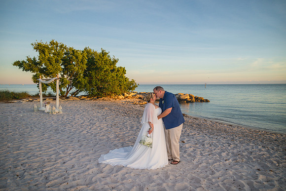 2023-10-22 Tracy and Scott  Smathers Beach Key West part2-62