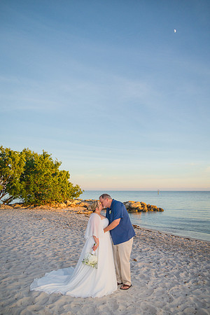 2023-10-22 Tracy and Scott  Smathers Beach Key West part2-63