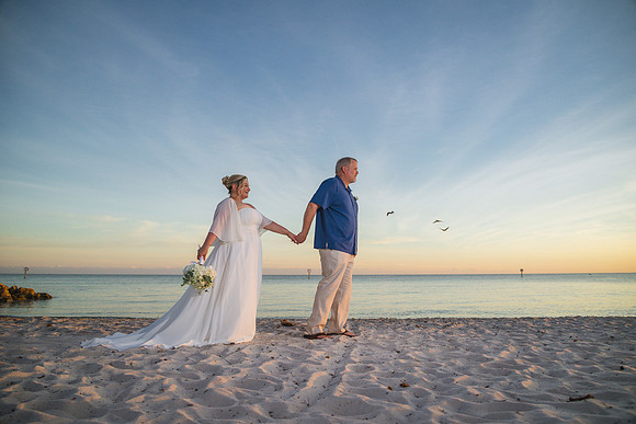 2023-10-22 Tracy and Scott  Smathers Beach Key West part2-64