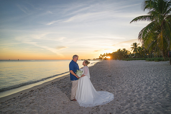 2023-10-22 Tracy and Scott  Smathers Beach Key West part2-67