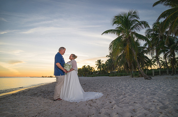 2023-10-22 Tracy and Scott  Smathers Beach Key West part2-68