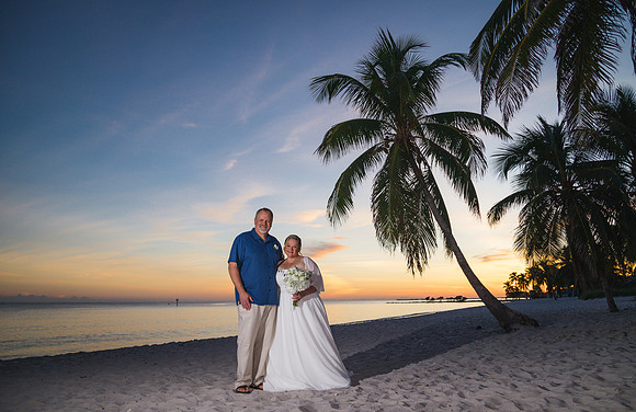 2023-10-22 Tracy and Scott  Smathers Beach Key West part2-81