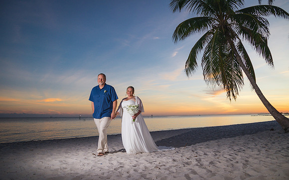 2023-10-22 Tracy and Scott  Smathers Beach Key West part2-80