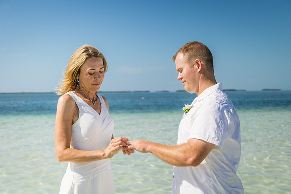 2023-10-31 Island to Island Wedding on the Sandbar-8973