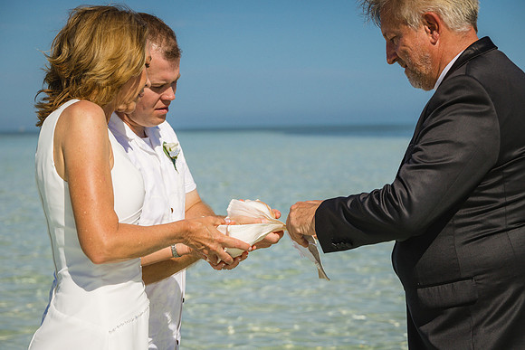 2023-10-31 Island to Island Wedding on the Sandbar-8994