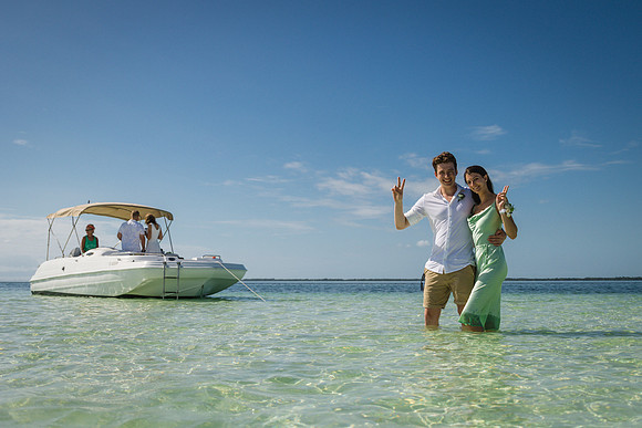 2023-10-31 Island to Island Wedding on the Sandbar-9221