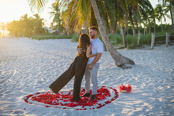 2023-10-31 Katherine and Taylor Engagement Photos  part1 --23