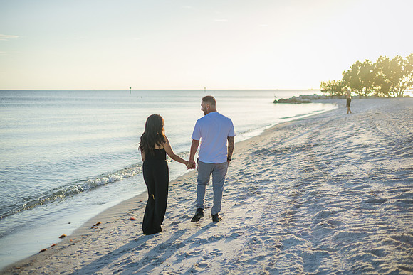 2023-10-31 Katherine and Taylor Engagement Photos  part1 -1709