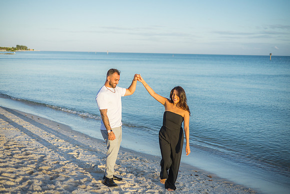 2023-10-31 Katherine and Taylor Engagement Photos  part1 -1752