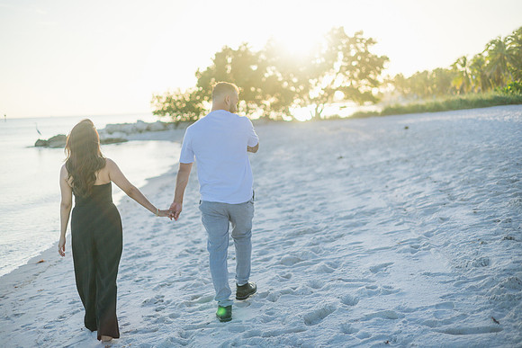 2023-10-31 Katherine and Taylor Engagement Photos  part1 -1759