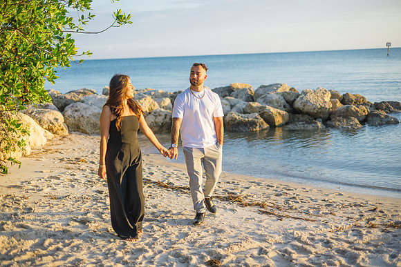 2023-10-31 Katherine and Taylor Engagement Photos  part1 -1816