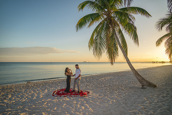 2023-10-31 Katherine and Taylor Engagement Photos Part 1 --4