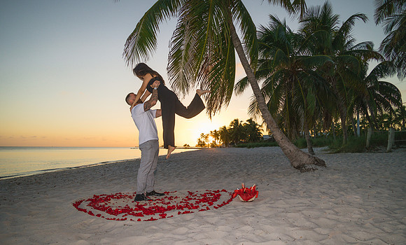 2023-10-31 Katherine and Taylor Engagement Photos Part 1 --11
