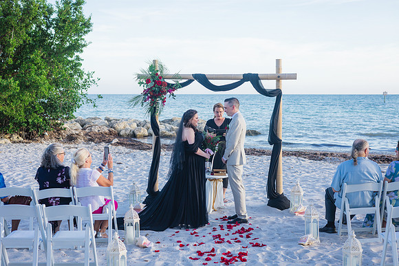 2023-10-13  Smatehrs Beach Wedding, Key West-2-43