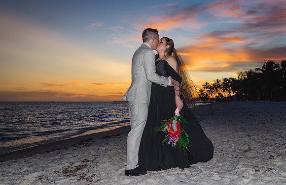 2023-10-13  Smatehrs Beach Wedding, Key West-2-88