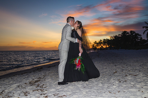 2023-10-13  Smatehrs Beach Wedding, Key West-2-89