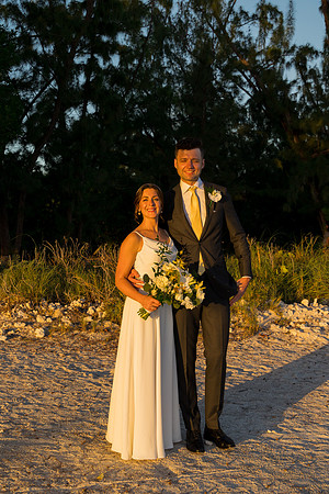 2023-11-11  Laura and Sergey Key West Tuman Butterfly Garden-2919
