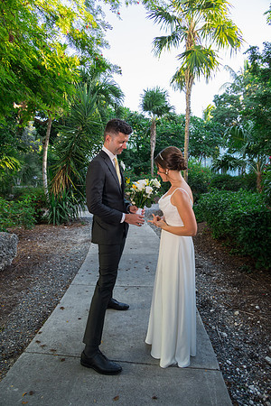 2023-11-11  Laura and Sergey Key West Tuman Butterfly Garden-2836