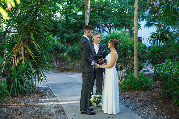 2023-11-11  Laura and Sergey Key West Tuman Butterfly Garden-2-13