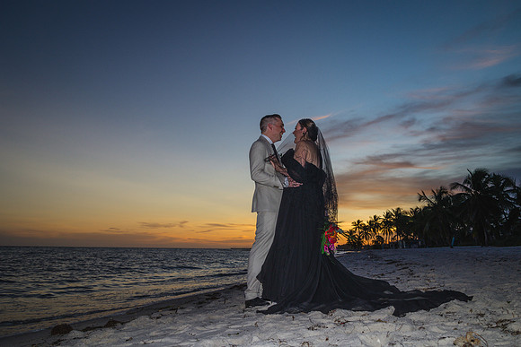2023-10-13  Smathers Beach Wedding, Key West Part 2-2638