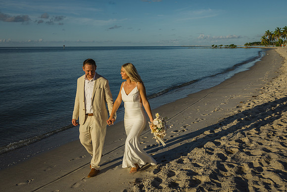 2023-10-07  Smathers Beach Wedding, Key West Sunrise Wedding-3051